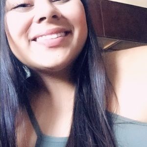 Meet your Posher, Stephanie